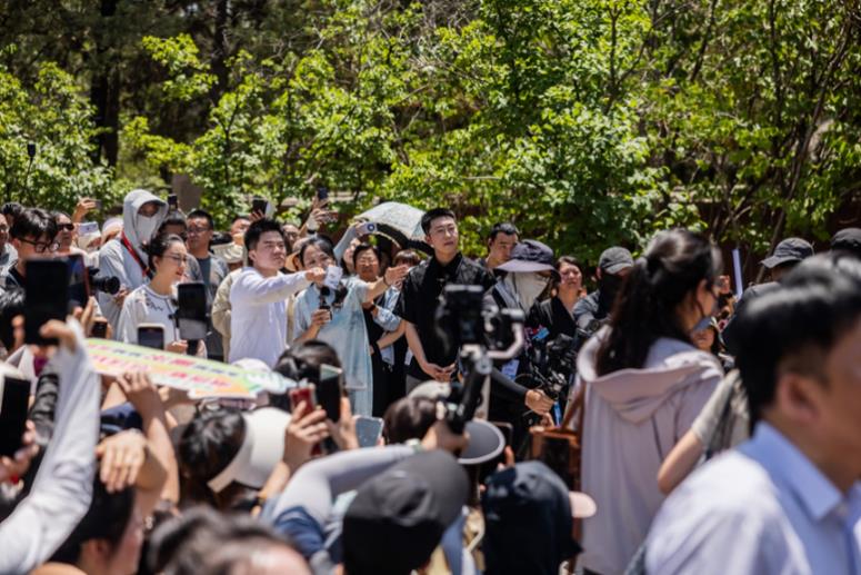 北汽蓝谷公布半年报 极狐以“质”上“量”插图2 《北汽蓝谷公布半年报 极狐以“质”上“量”》